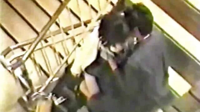 Քիմբերլի Քենդալն ամենևին մազոտ մերսում պոռնո էլ դժվար չէ սեքսով զբաղվել։