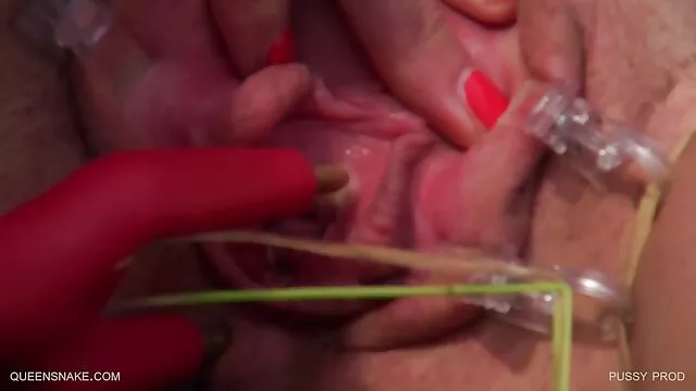 Մայրը քած ռետրո սեքս լակի սեքս դուստրը ընկերոջ,