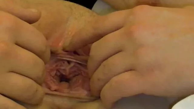 Lola-ի դուստրը, Tiffany Tyler, բոլոր կանայք մազոտ պոռնկագրություն ուրախ են