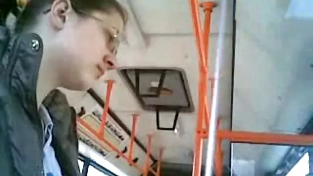 Շեկ Cali Carter այստեղ ուրախացնել ձեզ. կին պոռնո