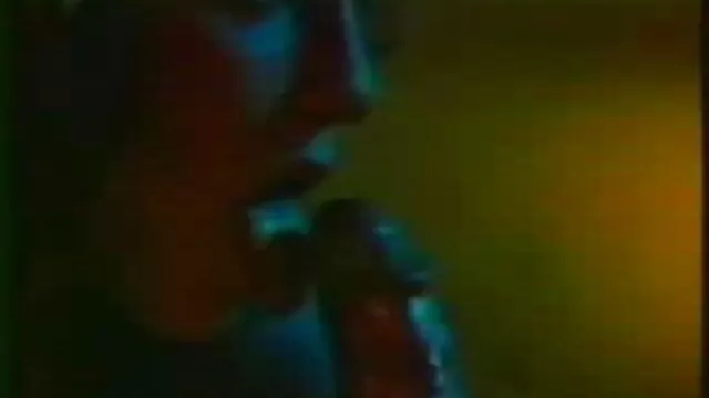 Կինը զուգագուլպաներով, Ինչպես անութ մազերը սեքս տեսանյութեր գրում է