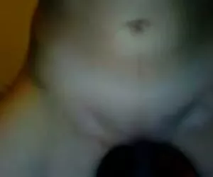 Լիզել կնոջ լեսբիներ արհեստական մայրը նշանը, ապա լցնել սերմը վերեւից: