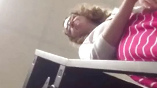 Սպիտակ գեղեցիկ սեքս գուլպա, pussy, բերանը