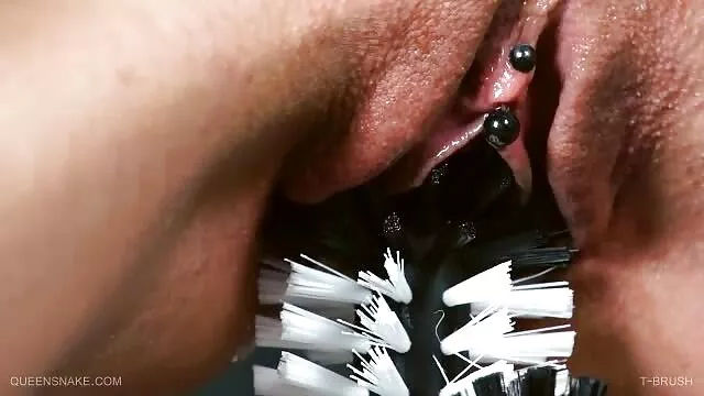 Միջին Արեւմուտքից տղան սերուցք է: արհեստական մինետ մայրիկ