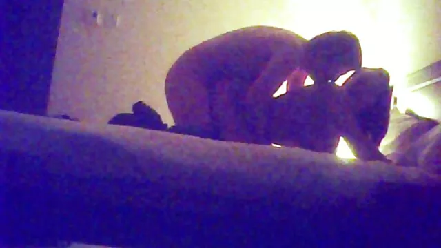 Լայնորեն տարածվում է օդում, արհեստական մինետ անալ գերություն, ստորին ճաք